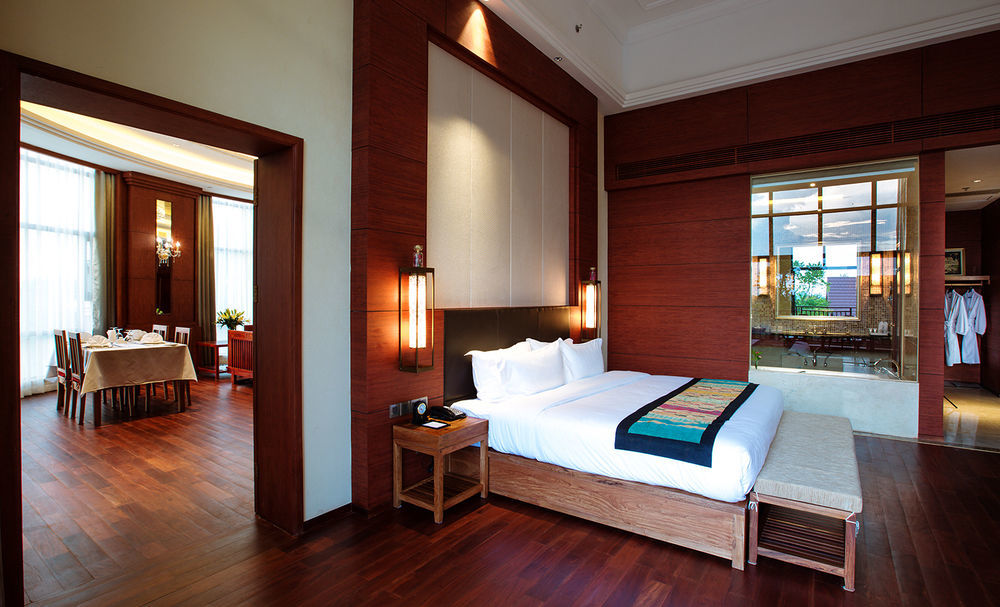 Landmark Mekong Riverside Hotel Вьентьян Экстерьер фото