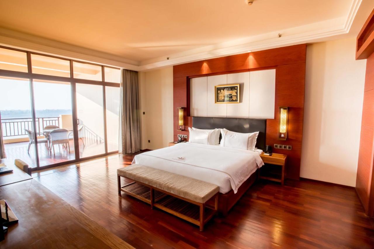 Landmark Mekong Riverside Hotel Вьентьян Экстерьер фото